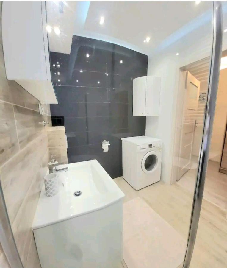 Cracow Novum Apartment Downtown 4 Persons Krasków Exterior foto