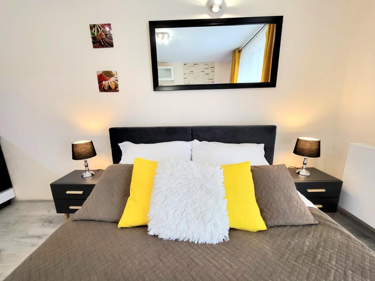 Cracow Novum Apartment Downtown 4 Persons Krasków Exterior foto